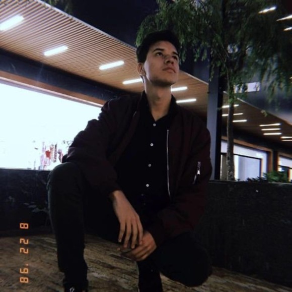 Meet your Posher, Francisco - Picture 1 of 1